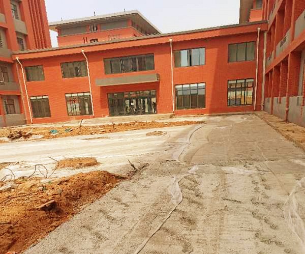 洛陽職業(yè)技術學院透水磚工程案例-施工前 洛陽職業(yè)技術學院透水磚工程案例-施工前