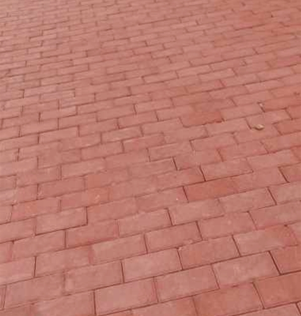 洛陽老城區中鑫家苑透水磚施工效果展示 洛陽老城區中鑫家苑透水磚施工效果展示